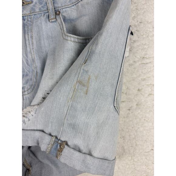 Forever 21 Distressed Boyfriend Shorts | Size 25 | Light Wash Denim NWT - Picture 2 of 8